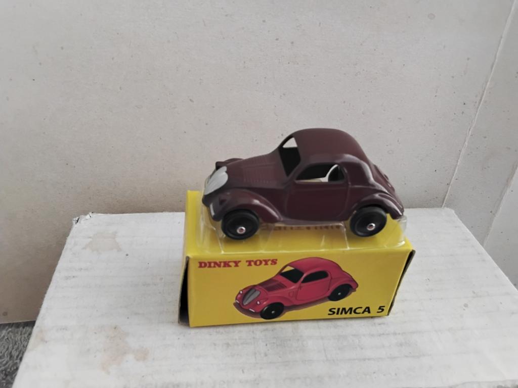 DINKY  TOYS  ATLAS      SIMCA  5   NO  35 A, Ophalen of Verzenden, Zo goed als nieuw, Auto, Dinky Toys