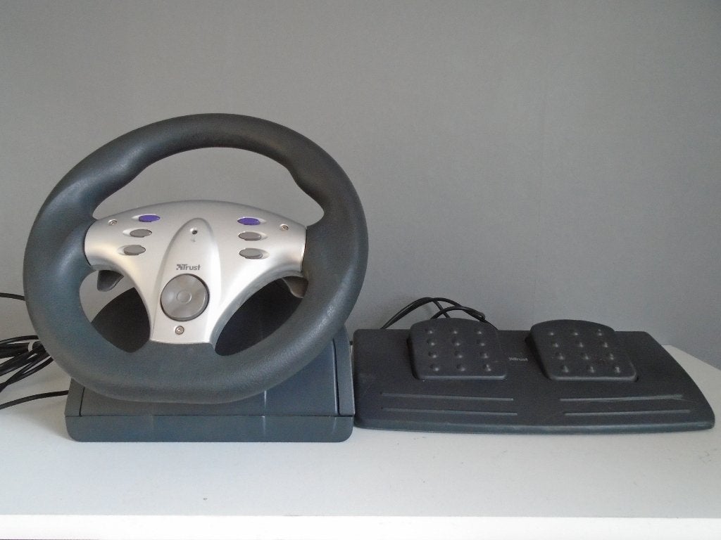 Trust NF340 race master met pedals Nf340, Computers en Software, Ophalen of Verzenden, Zo goed als nieuw, Trust