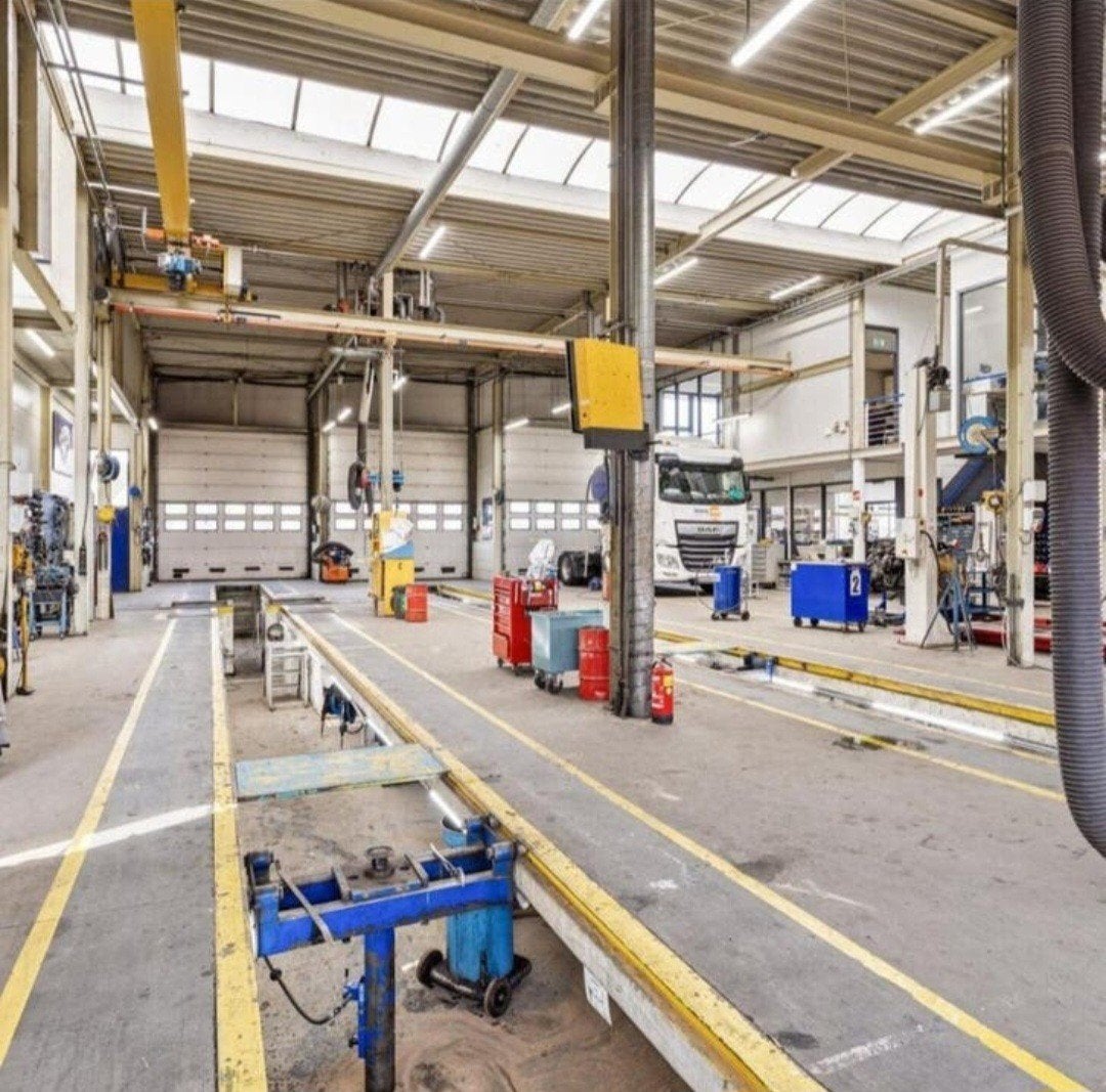 GARAGE RUIMTE GEZOCHT VOOR VRACHTAUTOS OMGEVING ROTTERDAM, Rotterdam