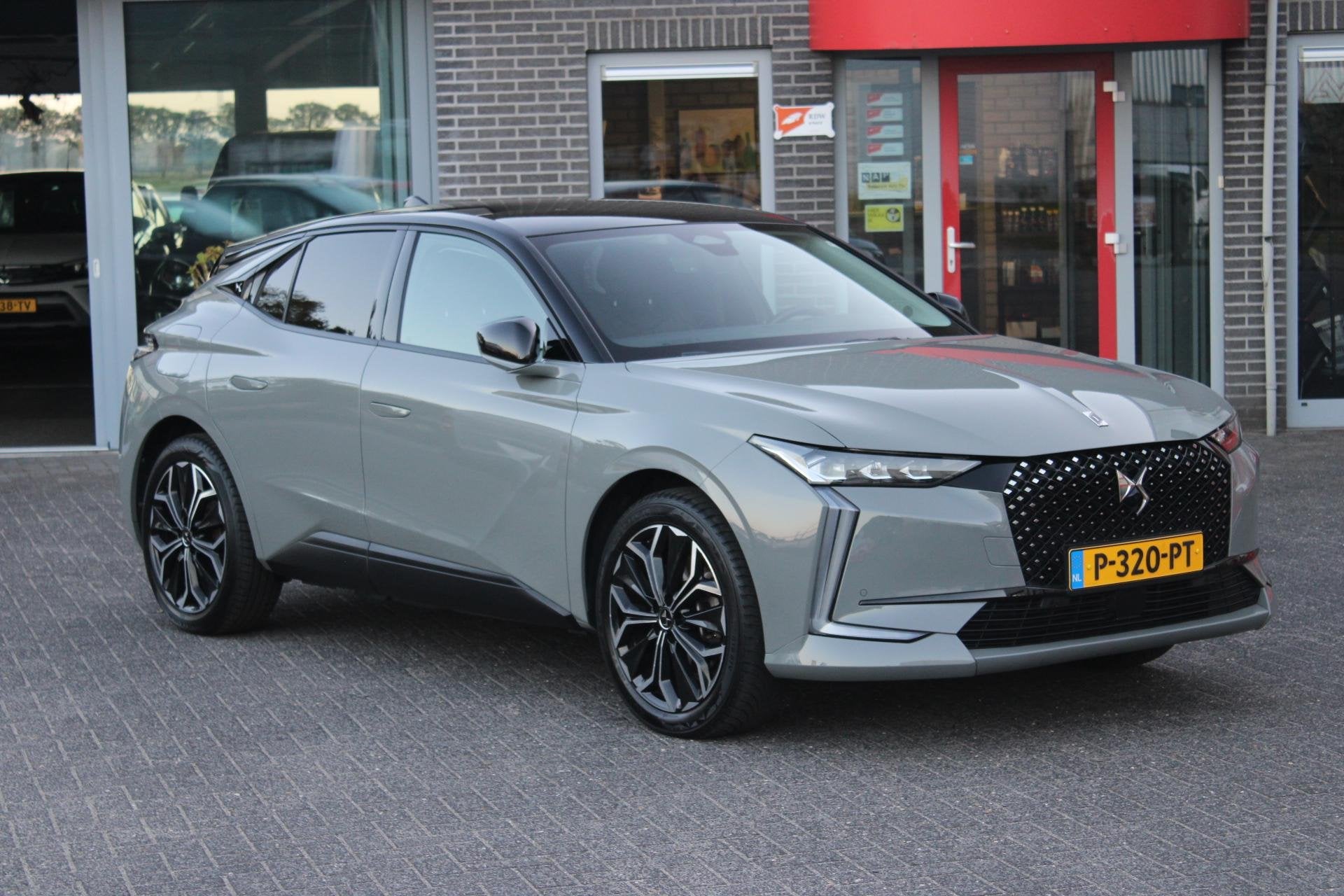 DS 4 E-Tense La Première LedMatrix/Headup/AdaptiveCruise, Auto's, Gebruikt, Euro 6, 4 cilinders, Automatische klimaatregeling
