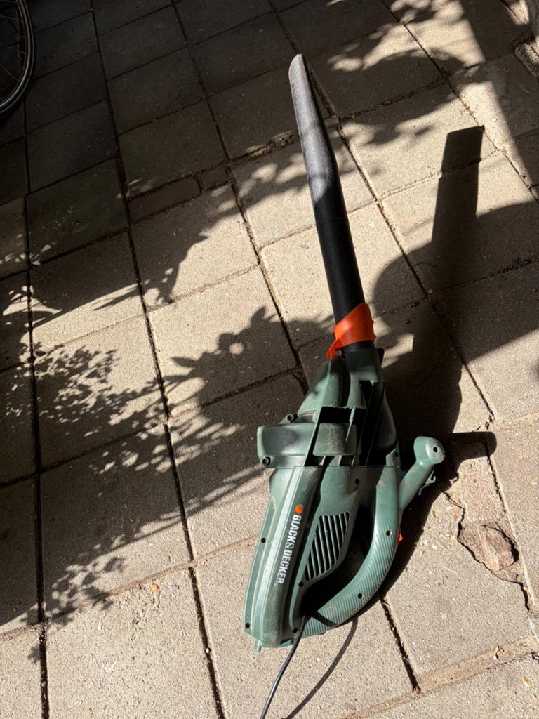Black&Decker bladblazer (elektrisch), Tuin en Terras, Ophalen of Verzenden, Zo goed als nieuw, Accu, Handgedragen