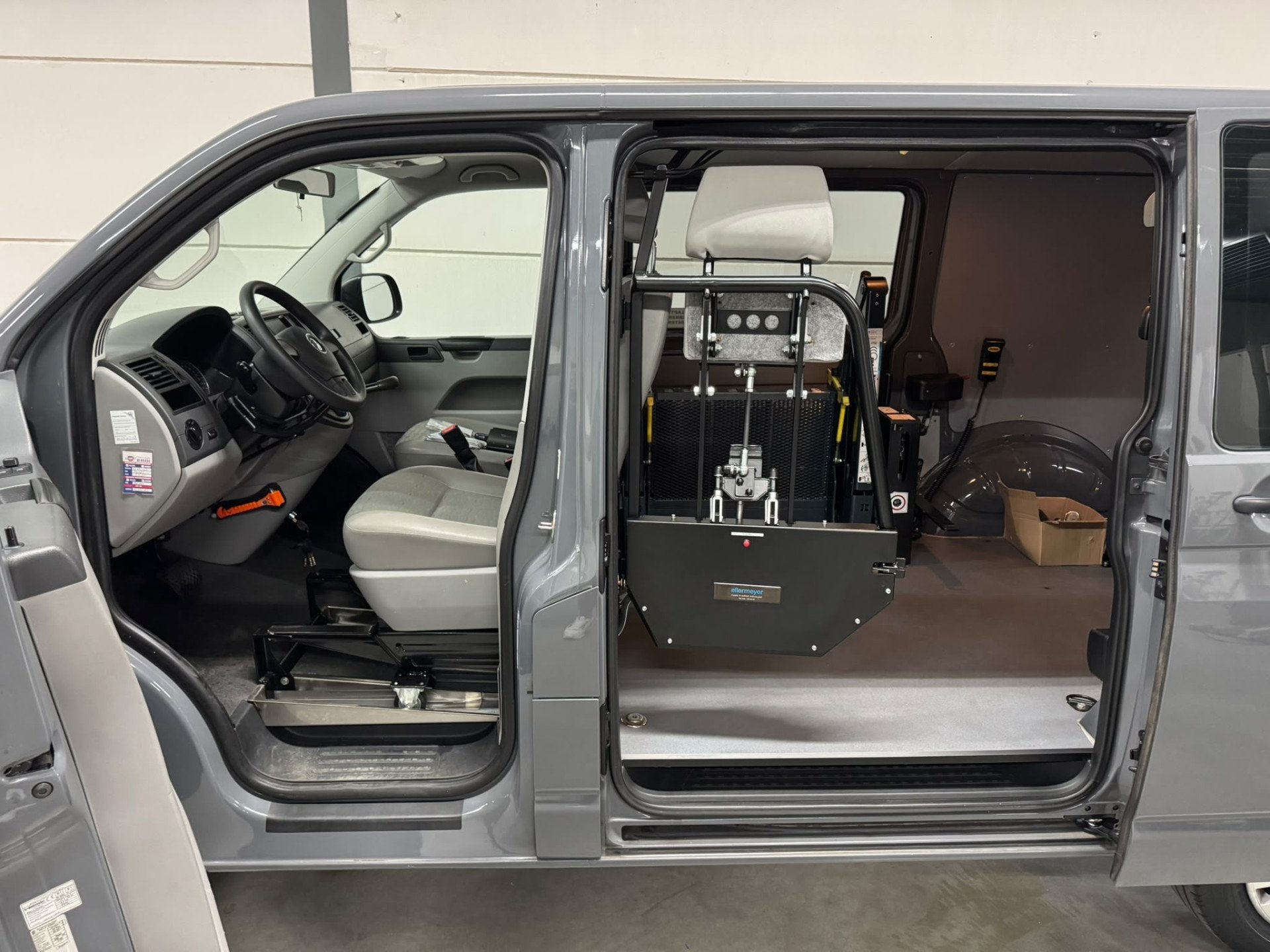 Volkswagen Transporter 2.0 TDI 140pk L1H1 Comfortline Rolsto, Auto's, Bestelauto's, Euro 5, Gebruikt, 4 cilinders, Volkswagen