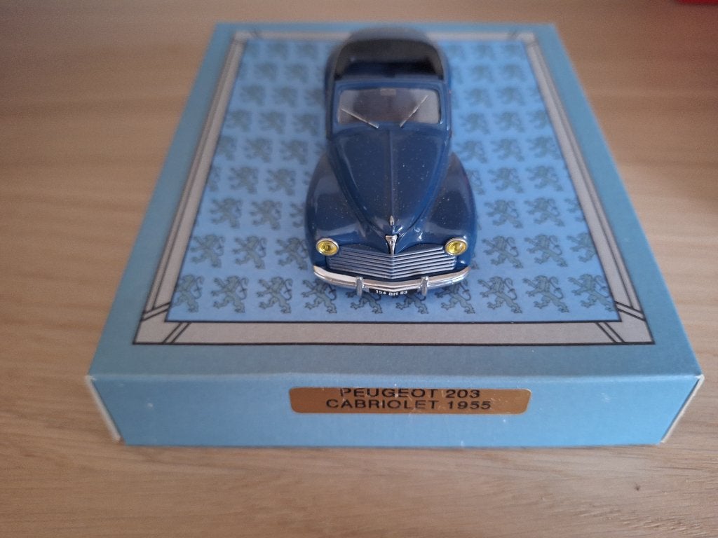modelauto peugeot 203 carbiolet 1955, Ophalen of Verzenden, Zo goed als nieuw, Auto, Norev