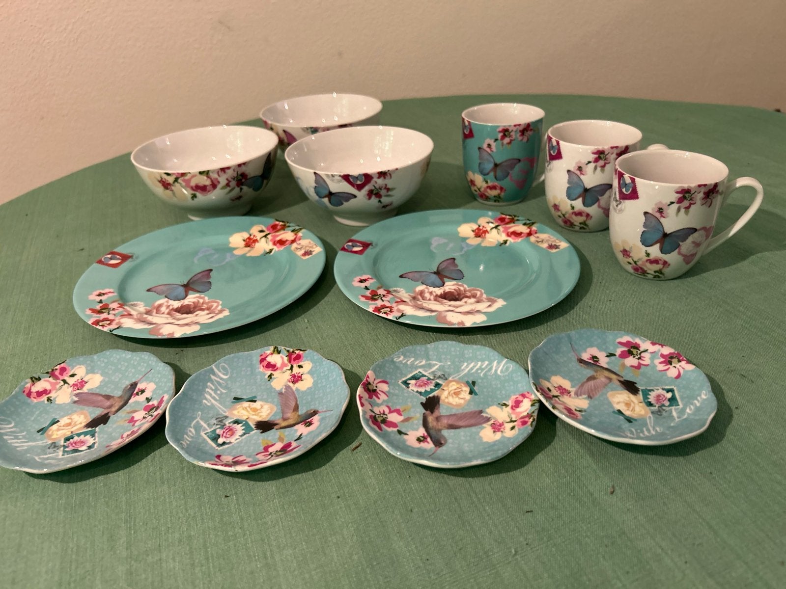 Accessorize Home Servies - Vlinders en Bloemen - ongebruikt!, Overige merken, Keramiek, Ophalen of Verzenden, Zo goed als nieuw
