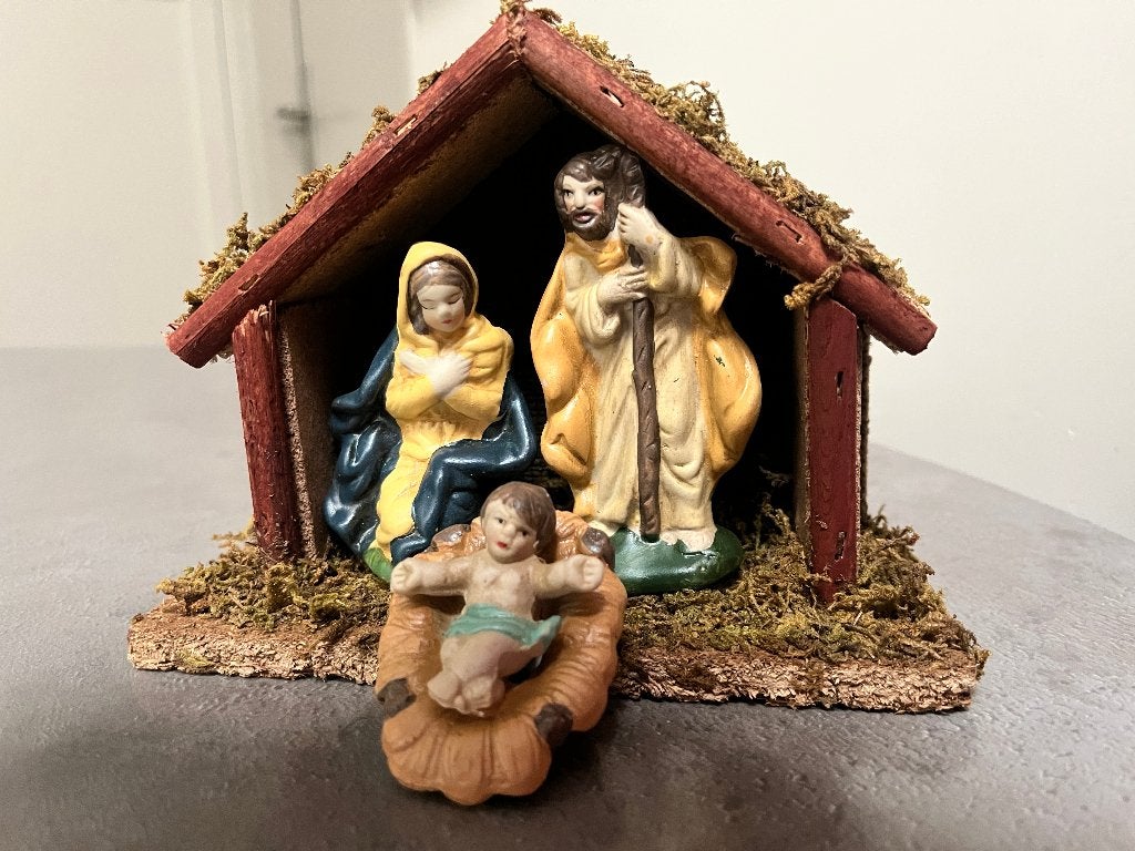 Te koop kerststal met 3 beeldjes, Ophalen of Verzenden, Nieuw