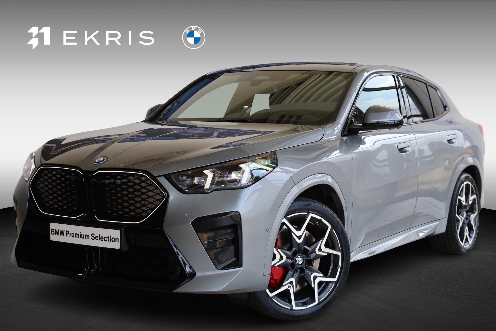BMW iX2 eDrive20 | M Sport Pro | Panoramadak | Harman/Kardon, Auto's, BMW, IX2, Met garantie (alle), 204 pk, SUV of Terreinwagen