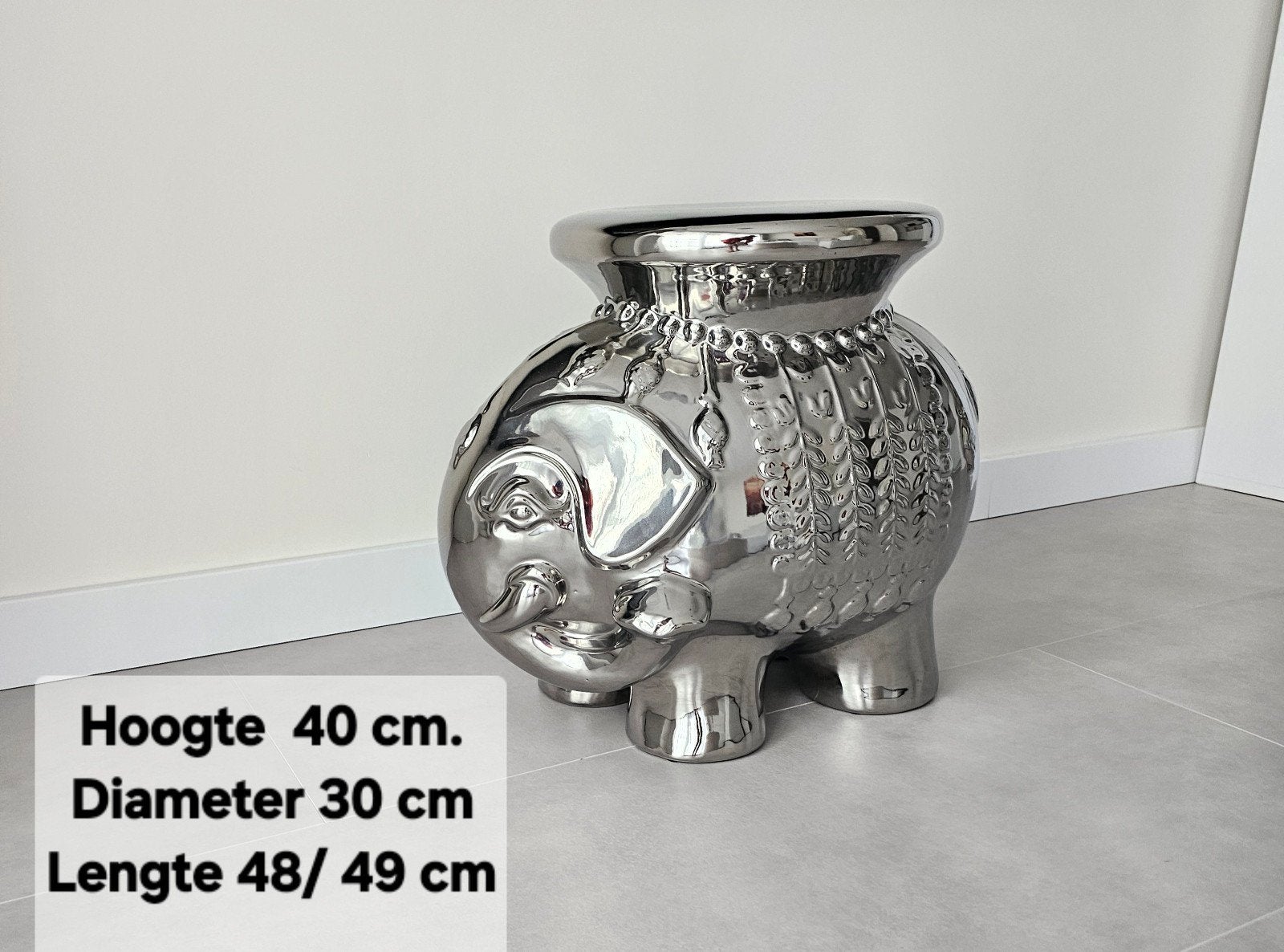 Zilver olifant side table / tafel ( zwaar ), Ophalen, Minder dan 55 cm, Nieuw, Overige vormen