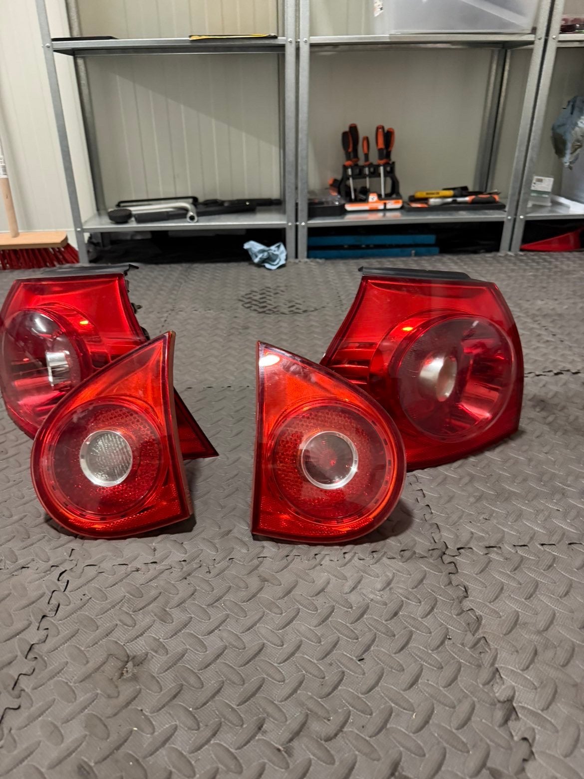 Achterlamp golf 5, Ophalen