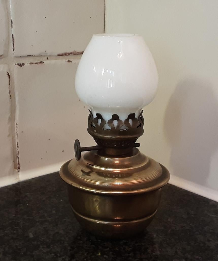 Koperen Tuimelaartje - Olie- of Petroleumlampje, Ophalen of Verzenden