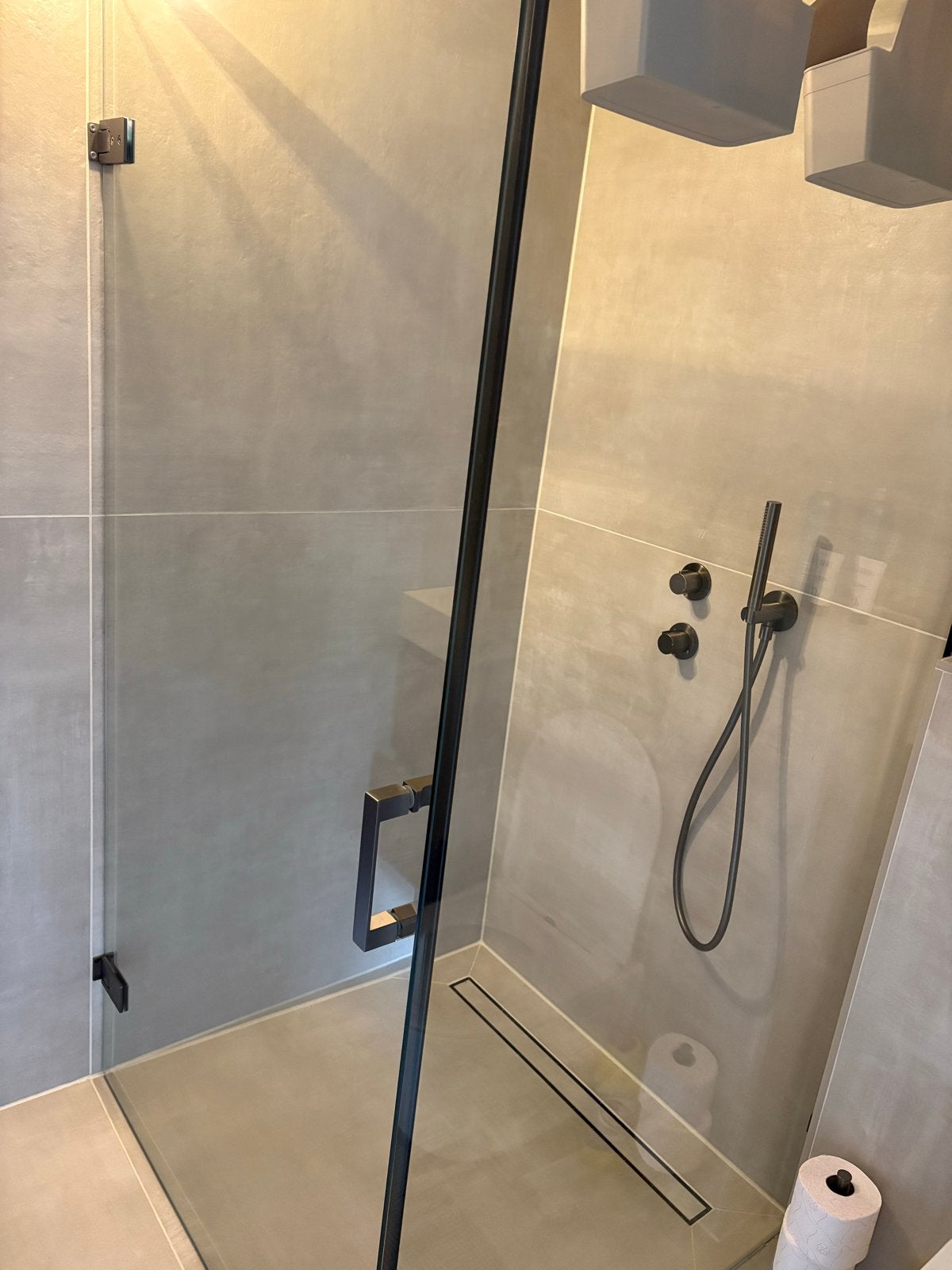 Foto 4 van Douchecabine LAGO 100x100 Gun Metal Light