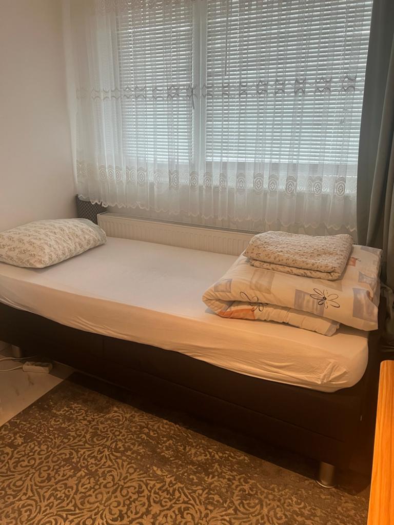 Luxe elektrische 2-persoons boxspring - zgan, Ophalen, Verstelbaar, Tweepersoons, Zo goed als nieuw
