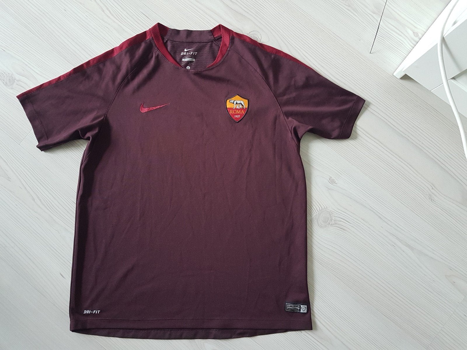 AS Roma kids voetbalshirt in size xl, Maat XS of kleiner, Ophalen of Verzenden, Zo goed als nieuw, Shirt
