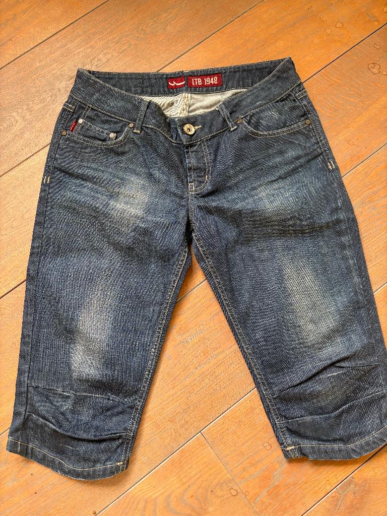 Haast nieuwe denim bermuda, LTB W32, Maat 42/44 (L), Ophalen of Verzenden, Zo goed als nieuw, Driekwart