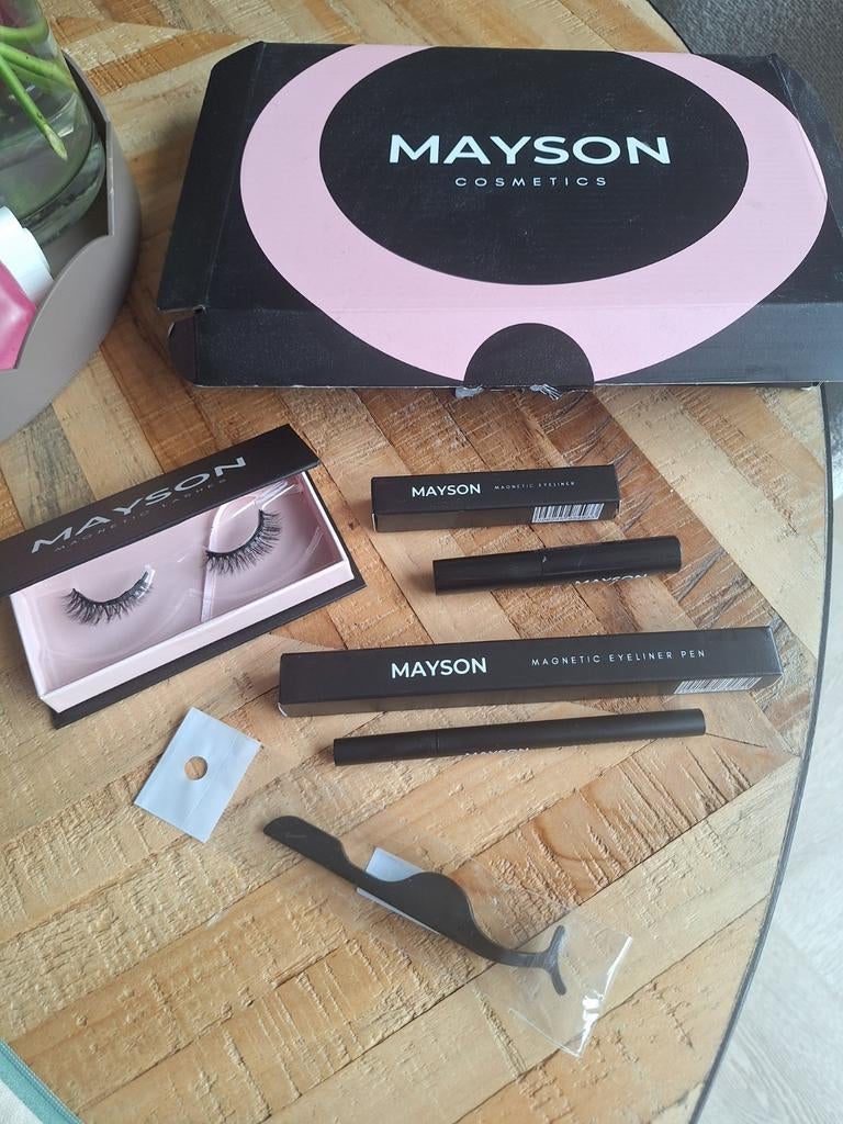 Mayson cosmetics magnetische wimpers, Ophalen of Verzenden, Zo goed als nieuw, Zwart, Ogen