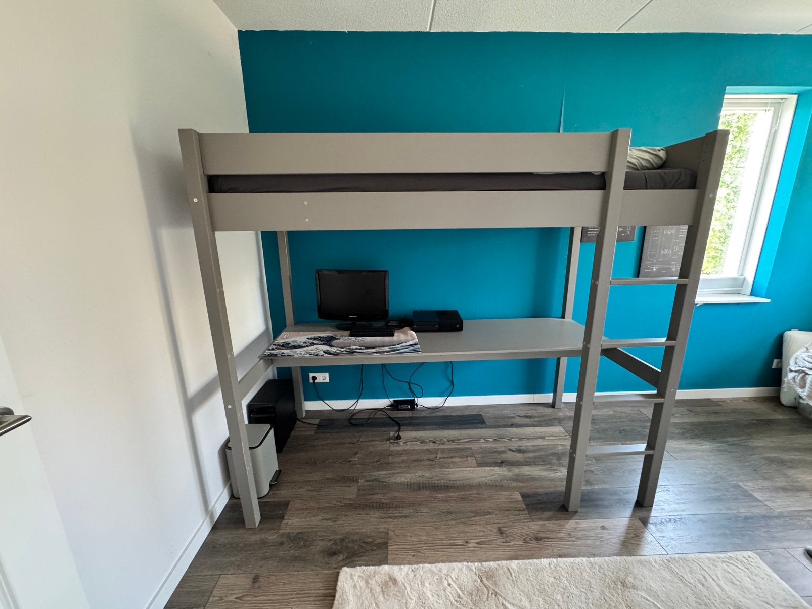 Aangeboden: Petite Amelie hoogslaper inclusief matras, Ophalen, Eenpersoons, Zo goed als nieuw, 90 cm