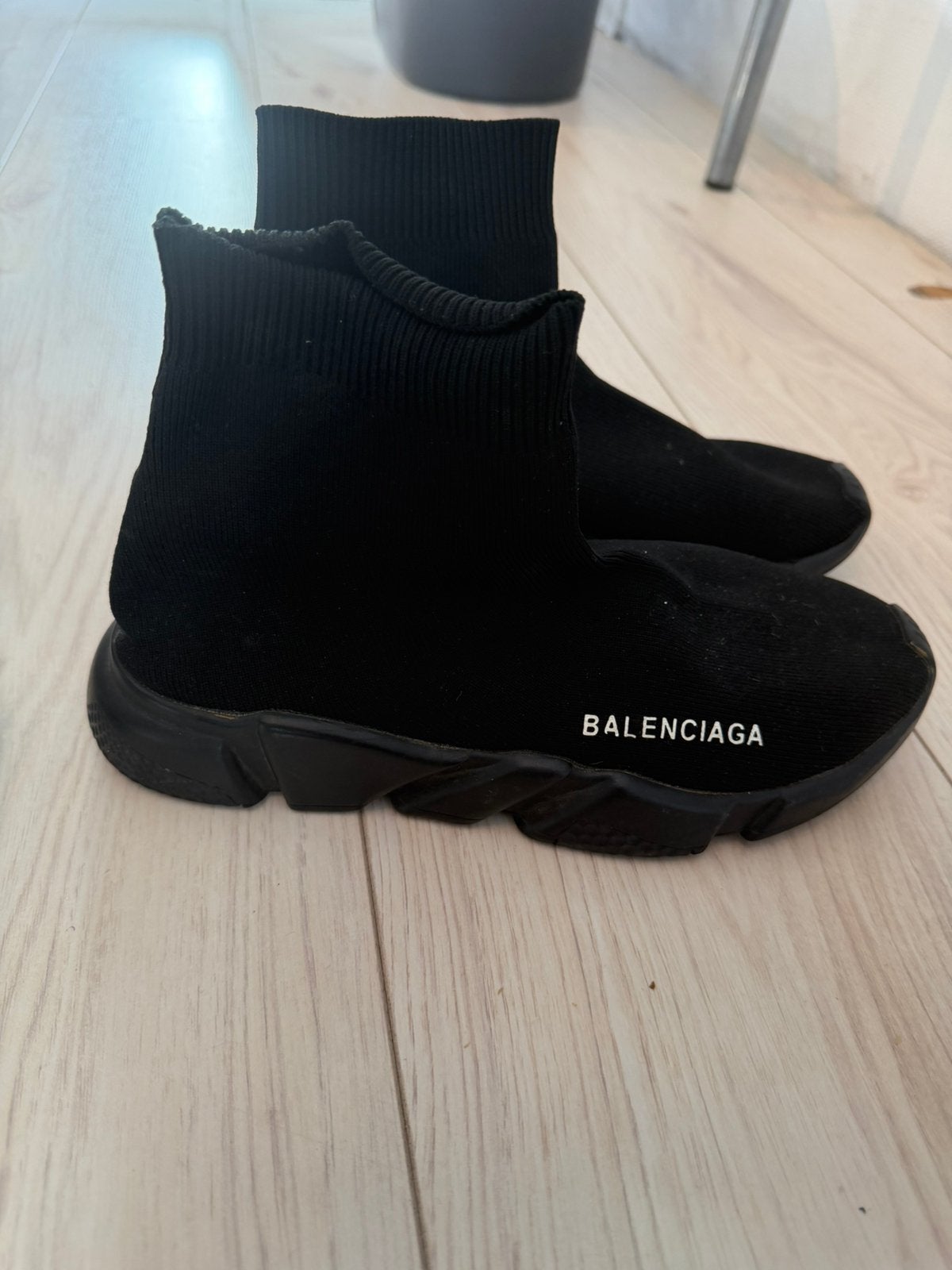 Balenciaga speedrunners, Kleding | Dames, Schoenen, Zo goed als nieuw, Sneakers of Gympen, Zwart, Ophalen of Verzenden