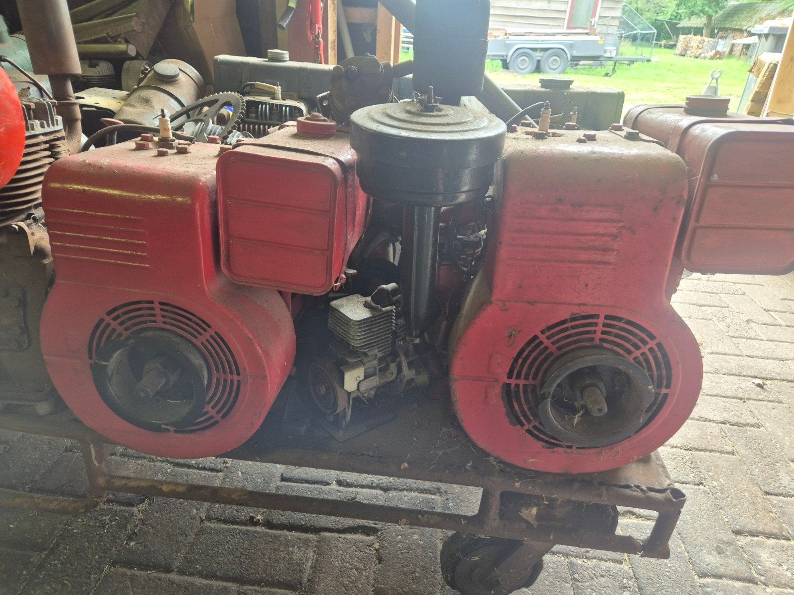2 oude motoren briggs en straton, Ophalen, Gebruikt, Benzinemotor