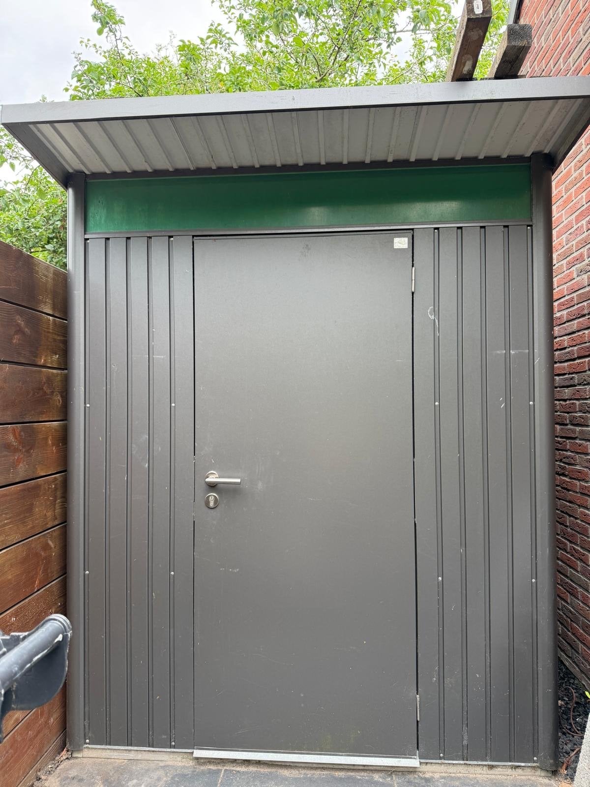 Biohort metalen schuur 180x220x218 cm met accessoires, Tuin en Terras, Ophalen, Gebruikt, Metaal, Overige typen
