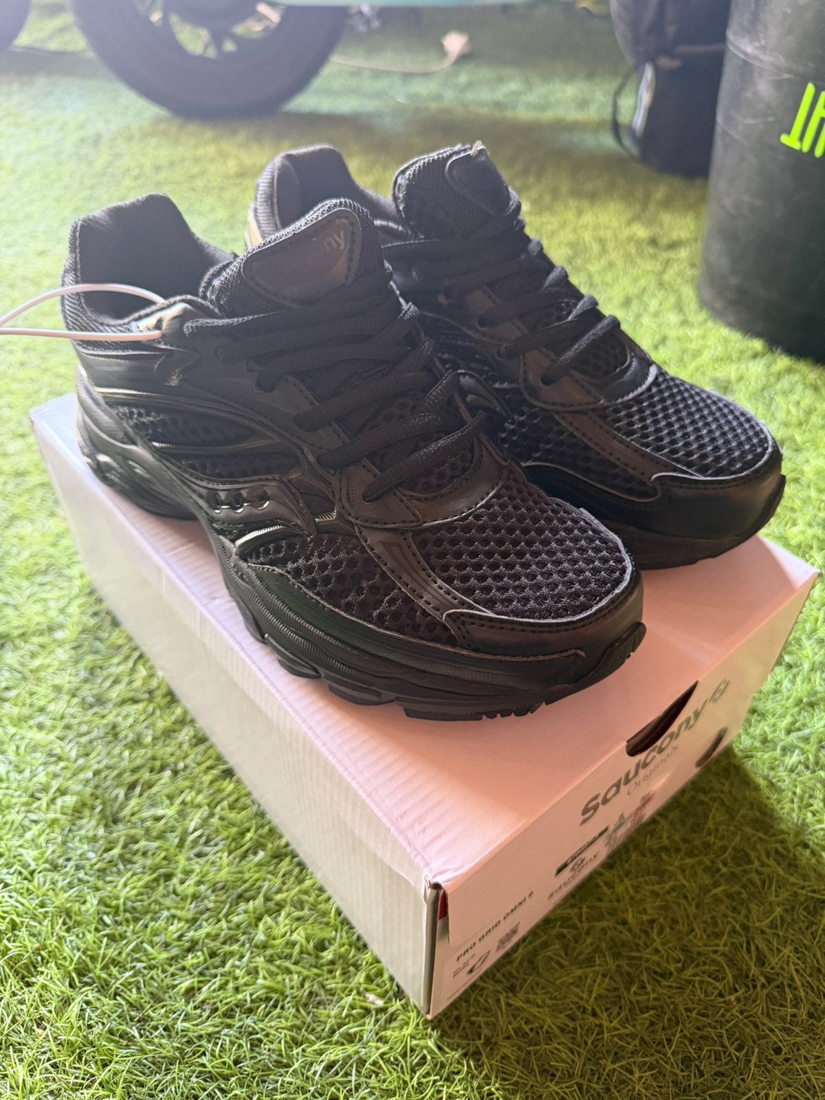 Saucony progrid omni 9 zwart, Ophalen of Verzenden, Zo goed als nieuw, Hardloopschoenen, Saucony