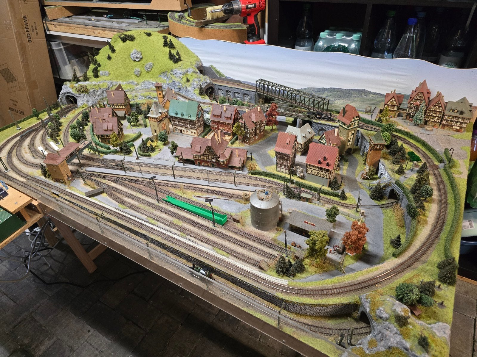 treinplaat treinlandschap treinbaan N spoor modeltrein 1:160, Hobby en Vrije tijd, Modeltreinen | N-Spoor, Gebruikt, Gelijkstroom