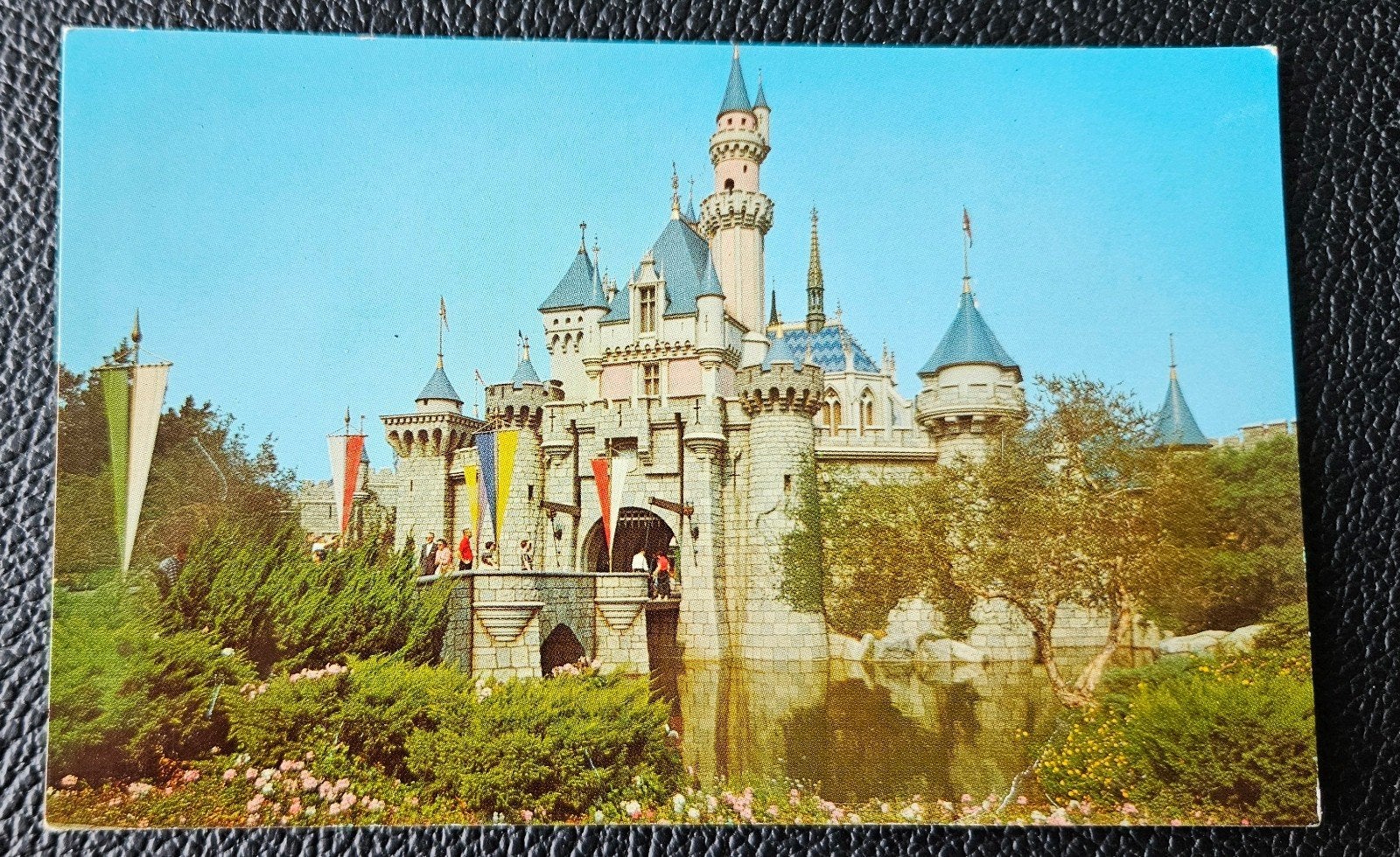 Ansichtkaart Disneyland jaren 60 Kasteel, Ophalen of Verzenden, Zo goed als nieuw, Plaatje of Poster