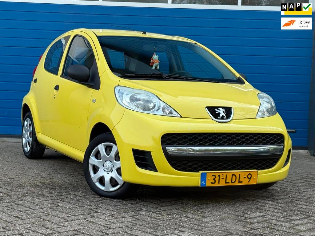 Peugeot 107 1.0-12V XR|New koppeling, Voorwielaandrijving, Stof, Zwart, 4 stoelen