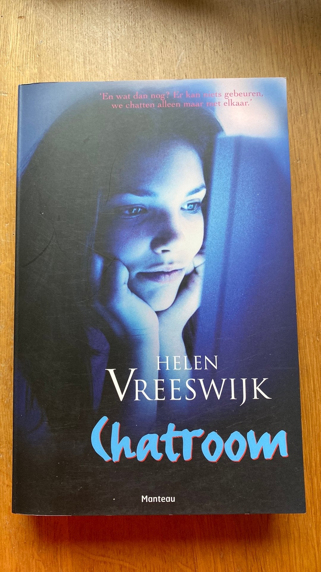 Chatroom . Helen Vreeswijk, Boeken, Ophalen of Verzenden, Zo goed als nieuw