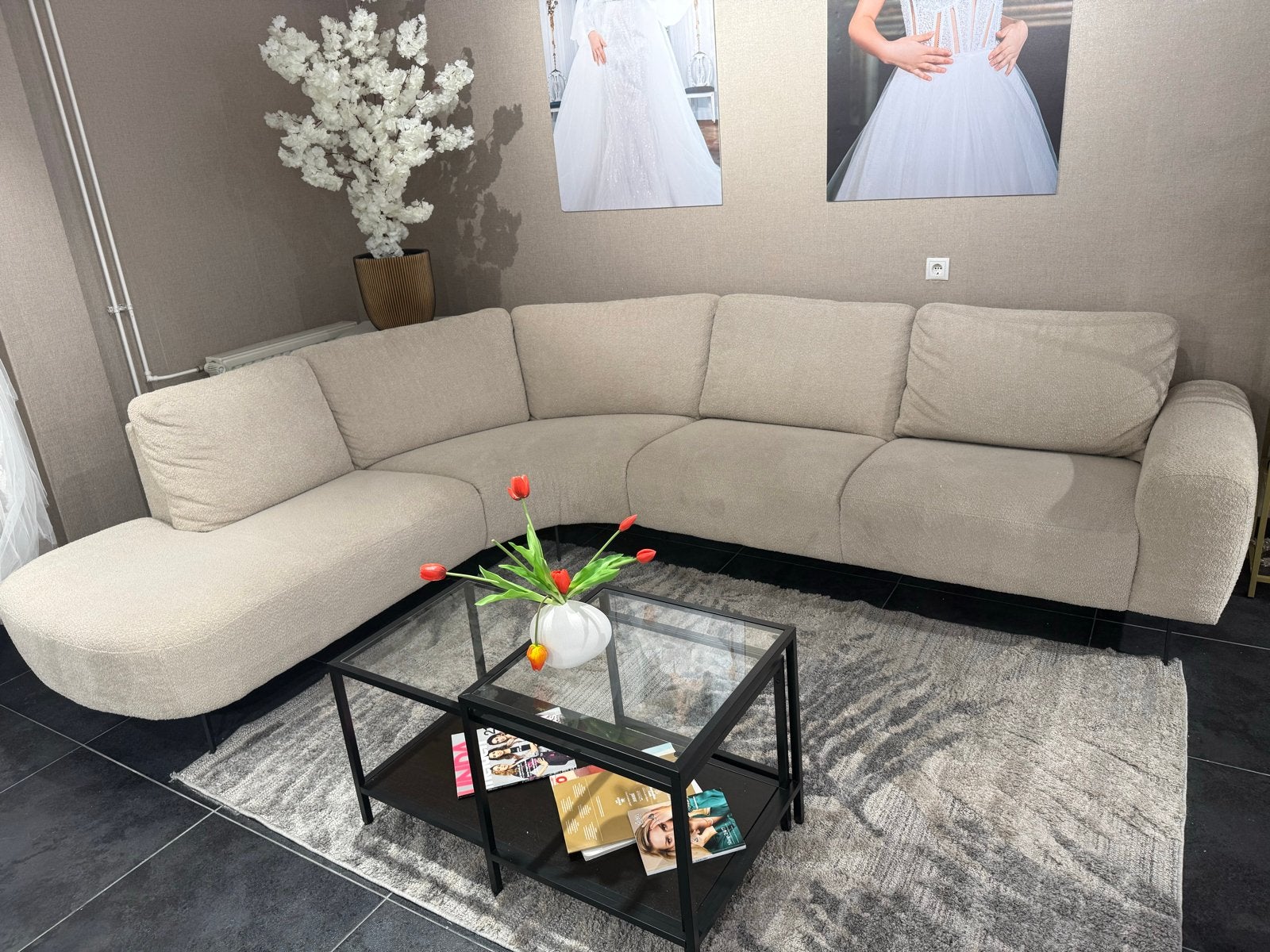 Moderne Hoekbank Bouclé Stof - Zo Goed als Nieuw, Huis en Inrichting, Ophalen, 250 tot 300 cm, 125 tot 150 cm, Hoekbank