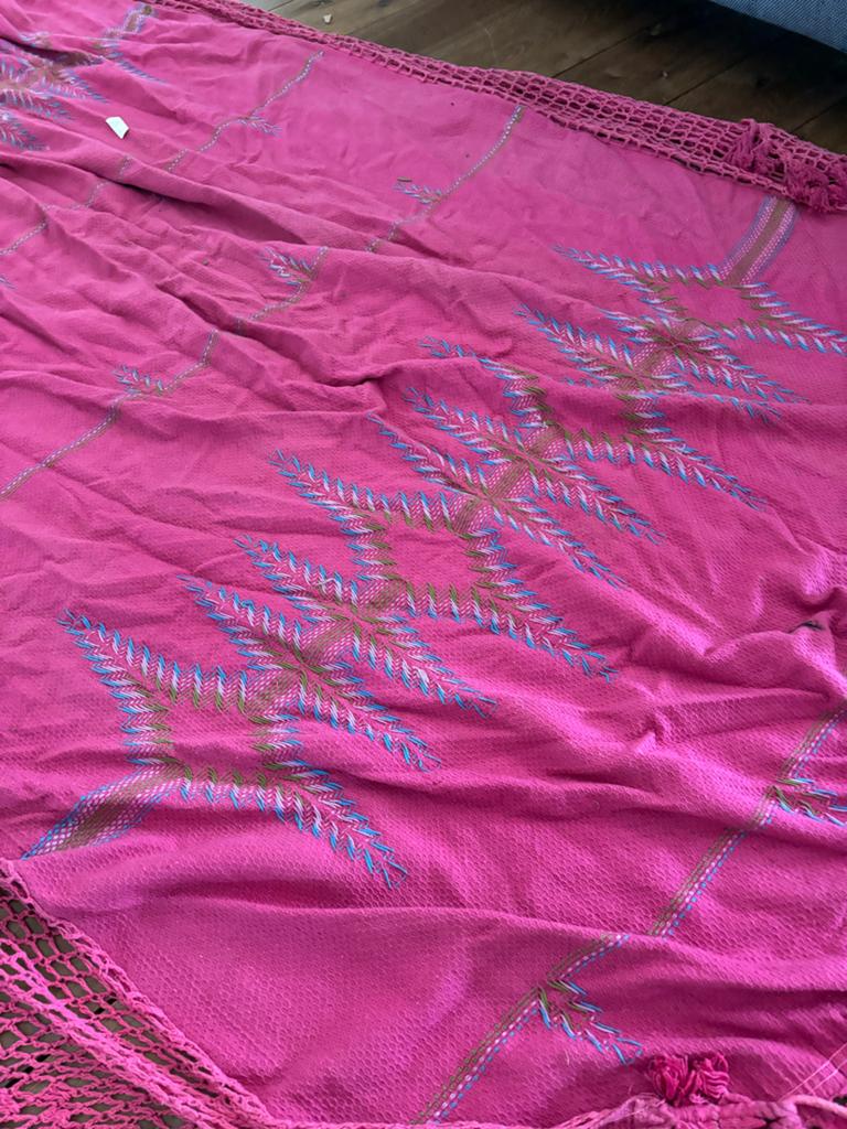 Roze Braziliaanse hangmat met borduursel en bevestigingsmat., Ophalen, Gebruikt, Eenpersoons, Binnen