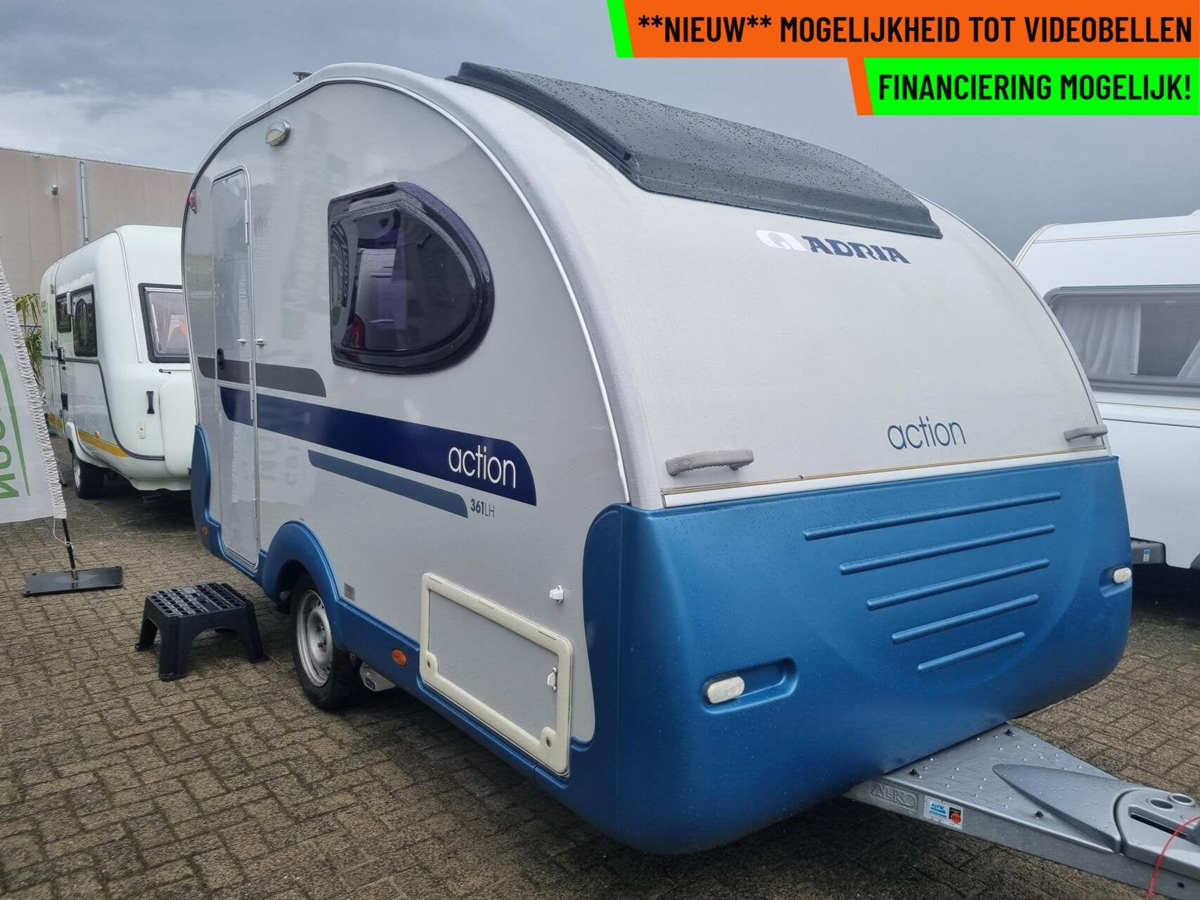 Adria ACTION 361LH MOVER + PANO DAK + ENKELE BEDDEN + DOUCHE, Tot en met 2, Bedrijf, 750 - 1000 kg, Adria