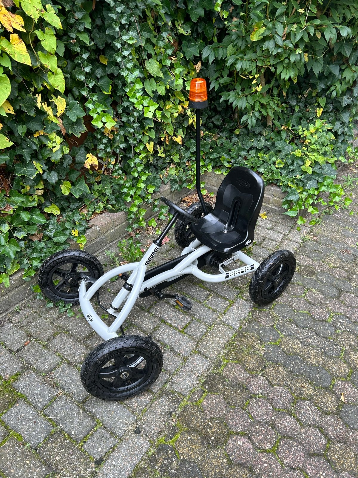 Berg Buddy skelter met zwaailicht, Ophalen, Zo goed als nieuw, Trapvoertuig