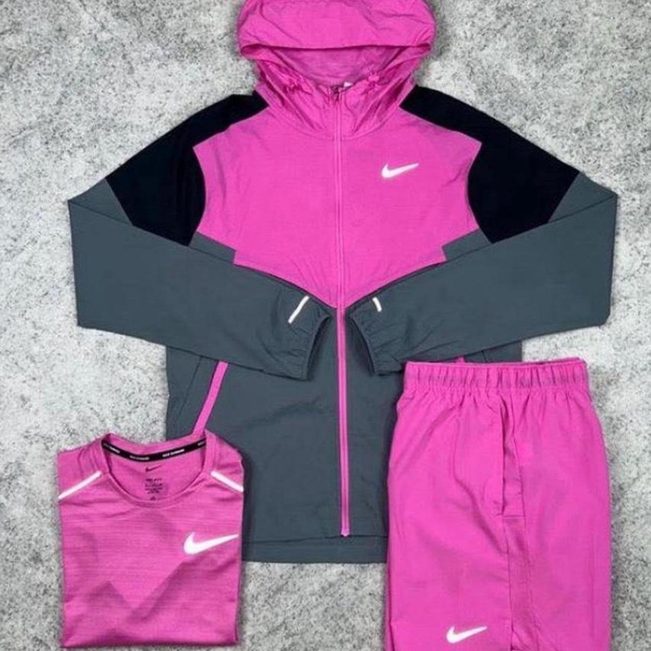 Nike Miller set | jas, shirt & short | Maat M, Ophalen of Verzenden, Zo goed als nieuw, Maat 46/48 (XL) of groter