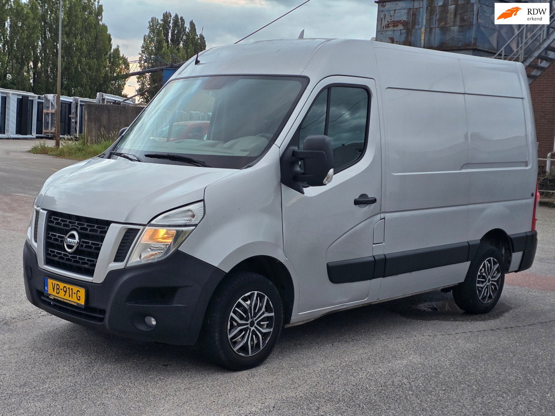 Nissan NV400 2.3 dCi L2H2 Acenta AIRCO TREKHAAK, Euro 5, 125 pk, Gebruikt, 4 cilinders