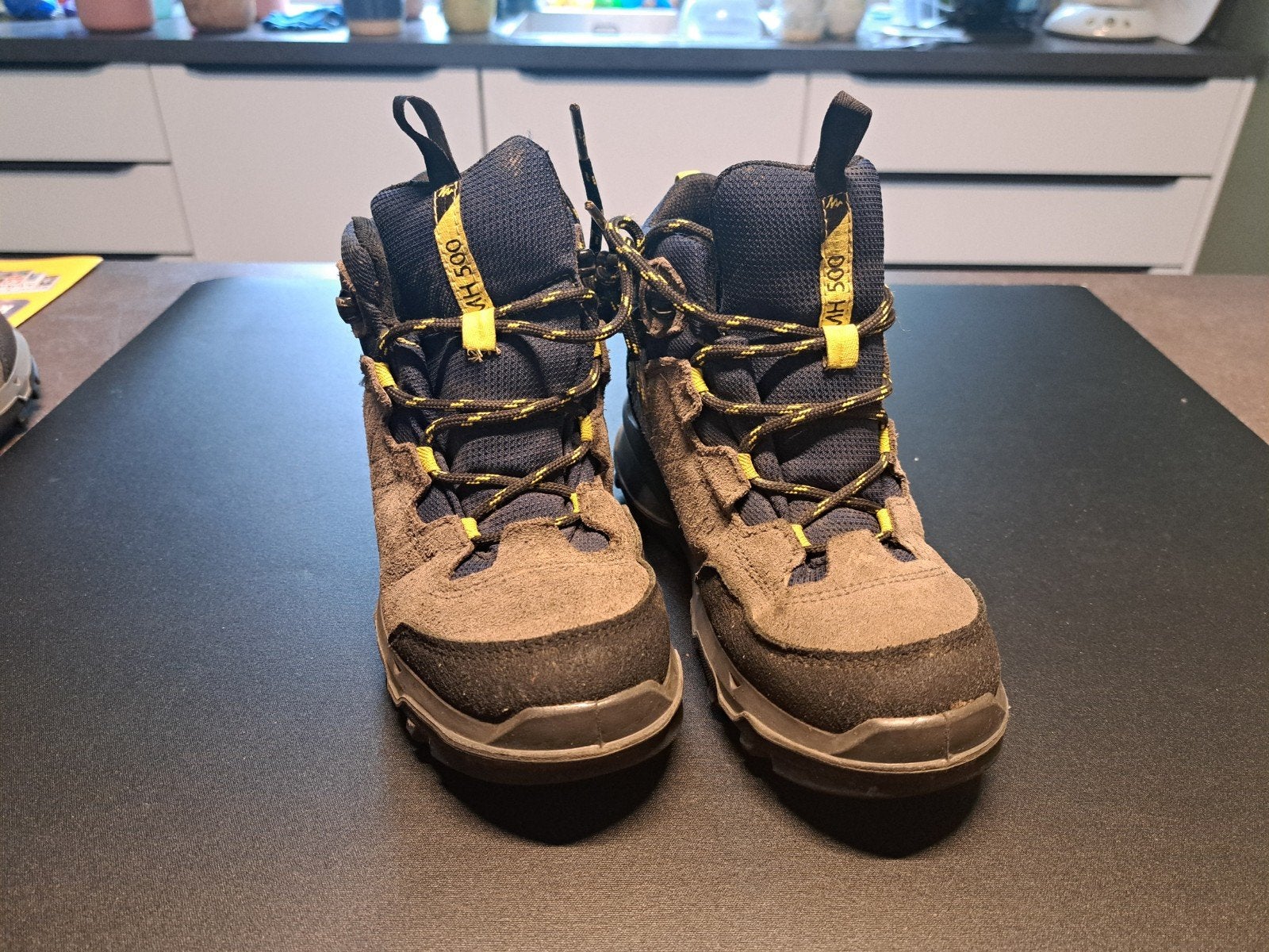 Decathlon bergschoenen maat 32, zgan, Kinderen en Baby's, Kinderkleding | Schoenen en Sokken, Quechua, Jongen of Meisje, Schoenen