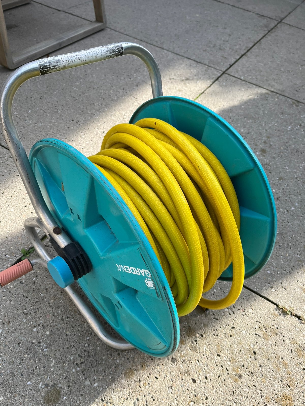 Gardena tuinhaspel met 20 meter slang, Ophalen, Gebruikt
