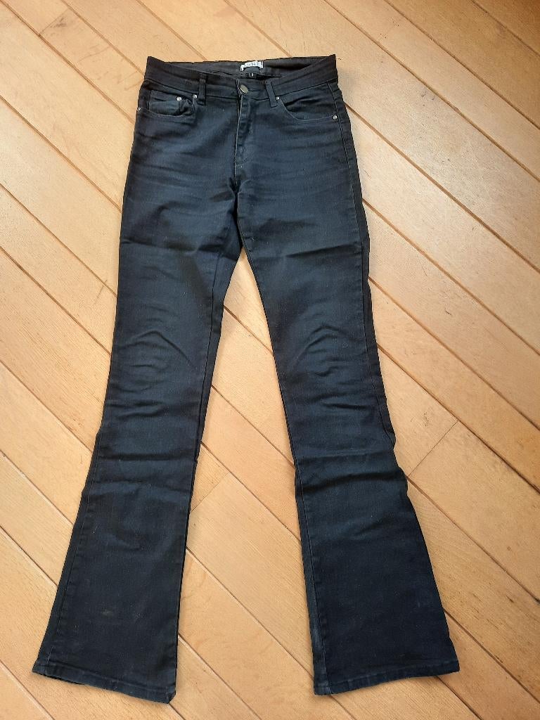 True Spirit spijkerbroek zwart flaired maat S, Kleding | Dames, Spijkerbroeken en Jeans, Zwart, Ophalen of Verzenden, W30 - W32 (confectie 38/40)