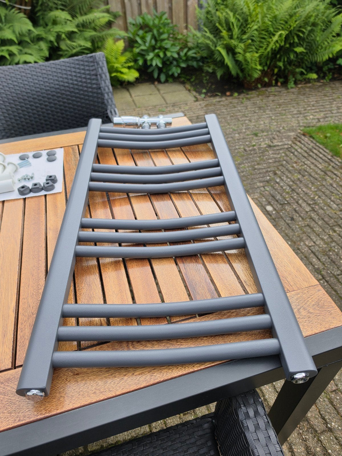 Design radiator grijs, 80x40 cm, inclusief aansluitset, Ophalen, 500 tot 800 watt, Radiator, Minder dan 60 cm