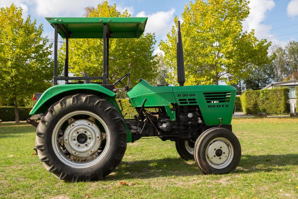 DEUTZ D3006 met slechts 1780 draaiuren, Ophalen, Tot 2500, Tot 80 Pk, Gebruikt