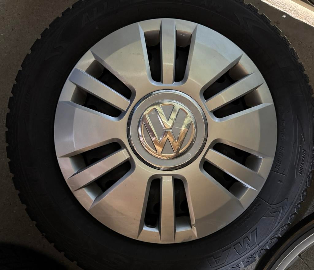 VW Up velgen met All season banden, Auto-onderdelen, Banden en Velgen, Ophalen, 14 inch, Gebruikt, 175 mm