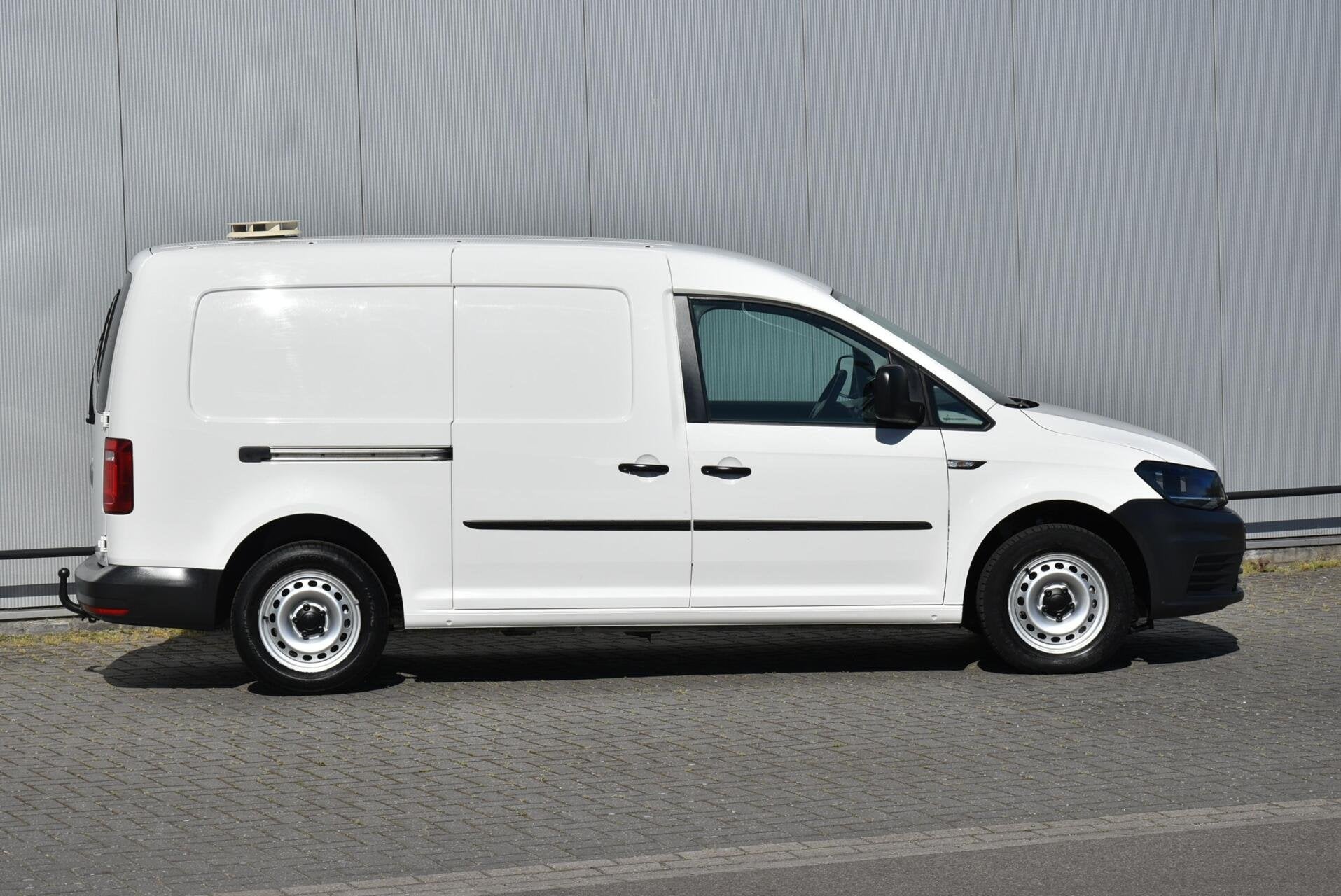Volkswagen Caddy 2.0 TDI L2H1 Maxi Airco Cruise Trekhaak E6, Dealer onderhouden, Stof, Gebruikt, 4 cilinders