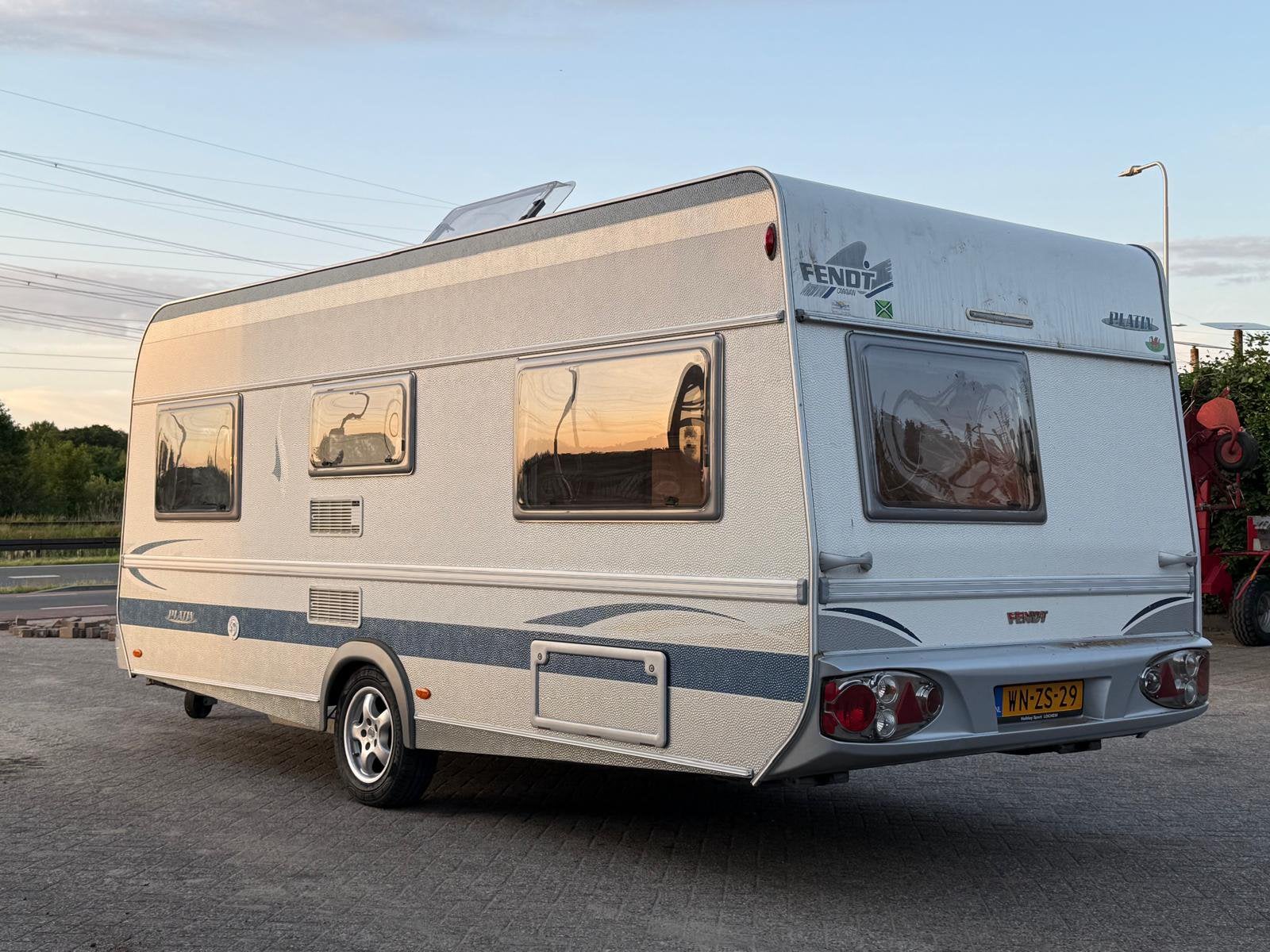 Fendt platin 510 caravan, Caravans en Kamperen, Rondzit, Bedrijf, Fendt, Tot en met 4