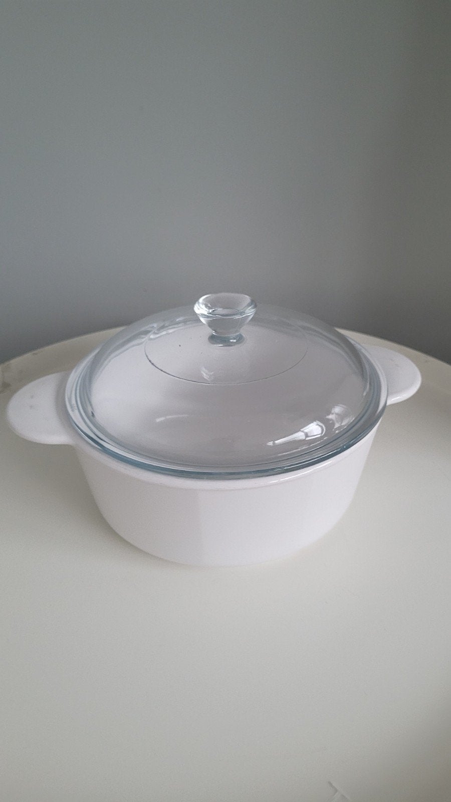 Vintage Corning France Ovenschaal met Glazen Deksel, Ophalen of Verzenden, Steen/keramiek, Wit, Overige merken