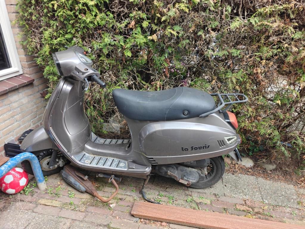 La Souris scooter - Grijs, gebruikt, Ophalen, Gebruikt, Benzine, Overige merken
