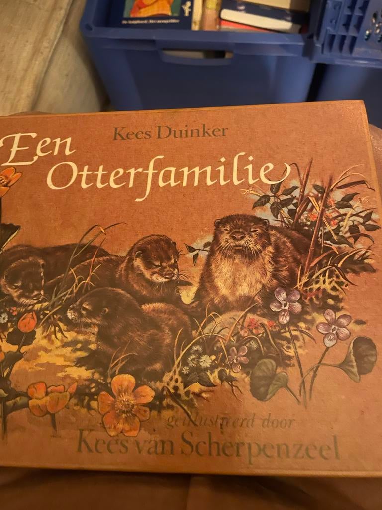 Een Otterfamilie - Kees Duinker (Geïllustreerd), Boeken, Natuur, Ophalen of Verzenden, Gelezen, Natuur algemeen