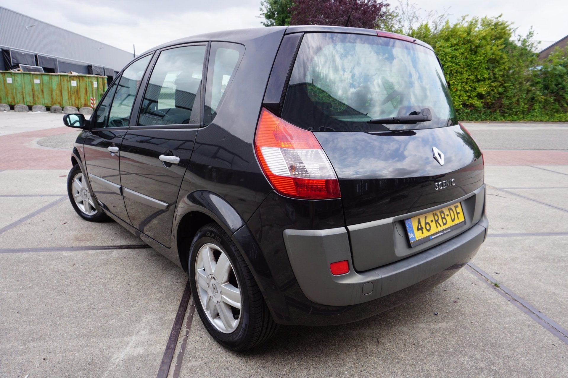 Renault Scénic 1.6-16V Privilège Comfort, Voorwielaandrijving, Stof, Gebruikt, 4 cilinders