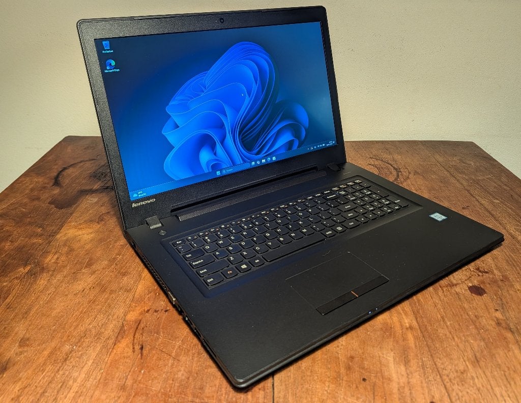 Lenovo B71-80 | 17.3" Scherm | i5 | Windows 11, Ophalen, 2 tot 3 Ghz, Qwerty, 8 GB