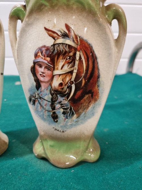 Vaasjes vintage pals paard met vrouw, Ophalen of Verzenden