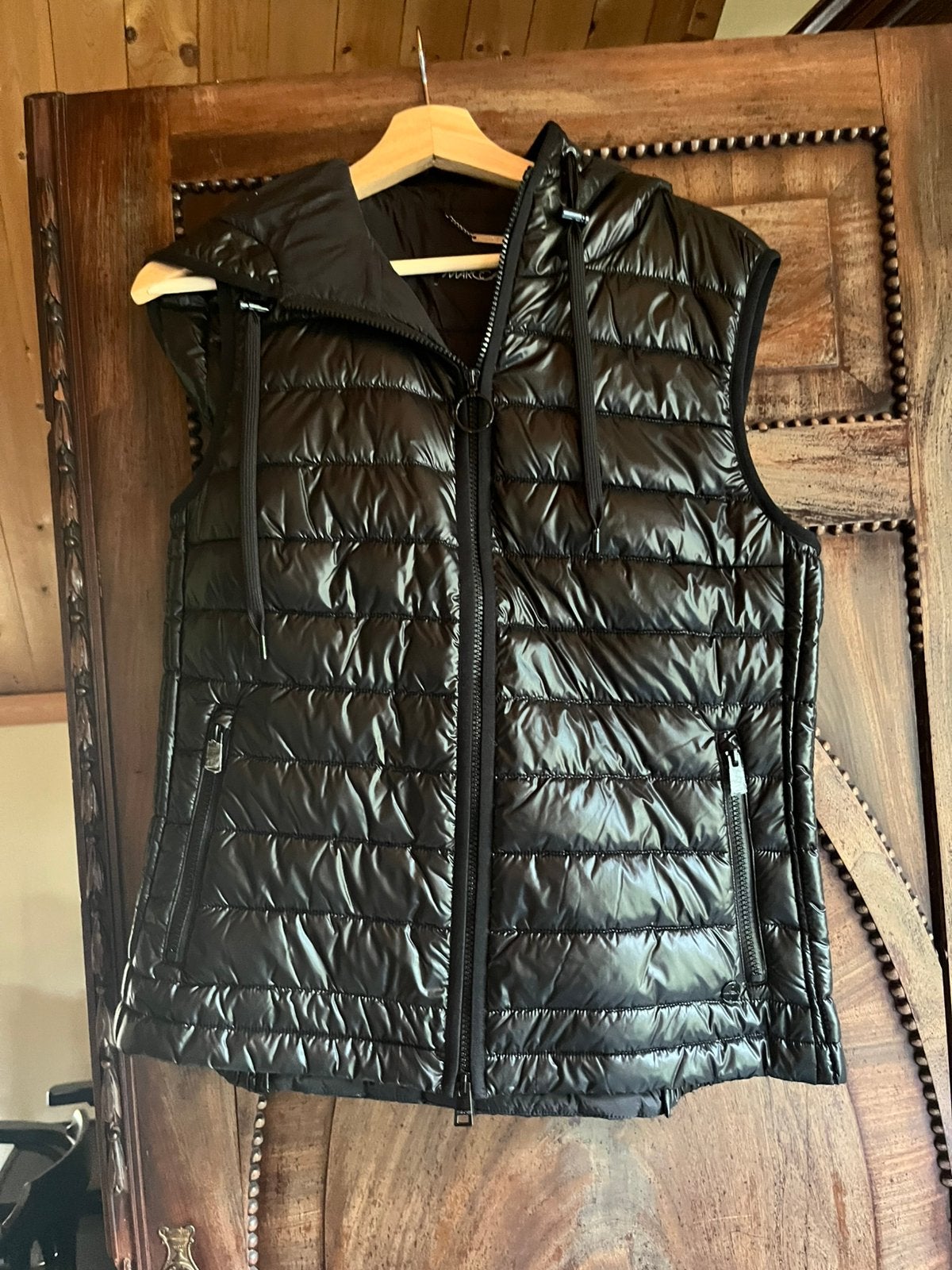 Zwarte bodywarmer can MarcCain, Kleding | Dames, Bodywarmers, Nieuw, Maat 38/40 (M), Zwart, Verzenden