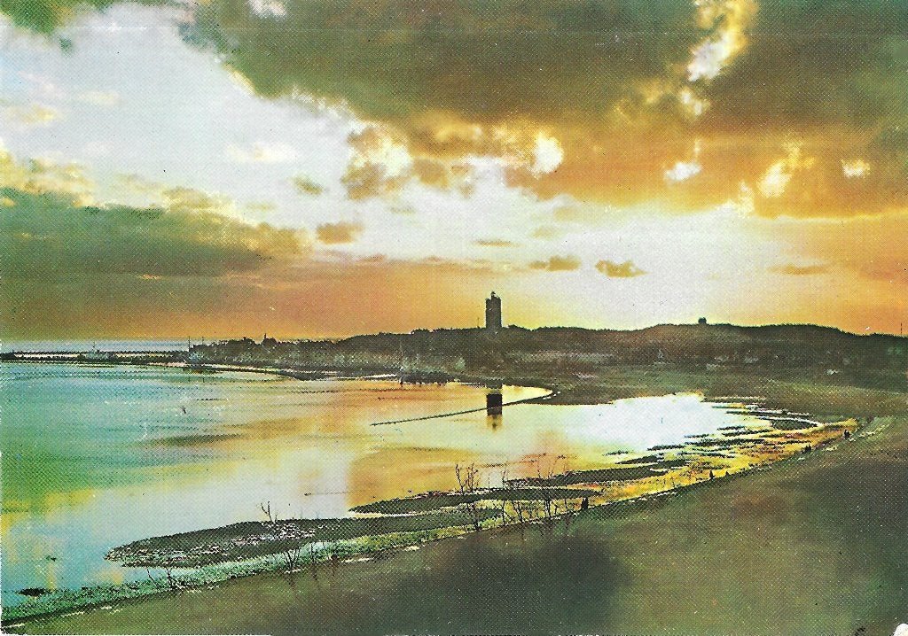 AK Terschelling - Avondstemming over de Dellewel, Verzenden, 1960 tot 1980, Gelopen, Waddeneilanden