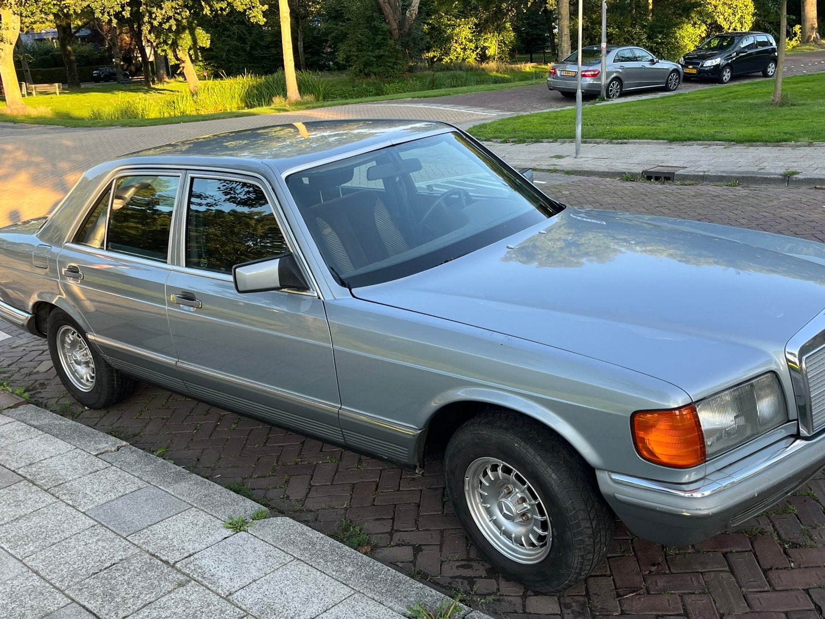 Mercedes-Benz S-Klasse 5.0 500 SE AUT 1983 Blauw, foto 3